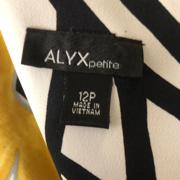 Alyx Petite Yellow Flower Dress - Picture 7 of 8